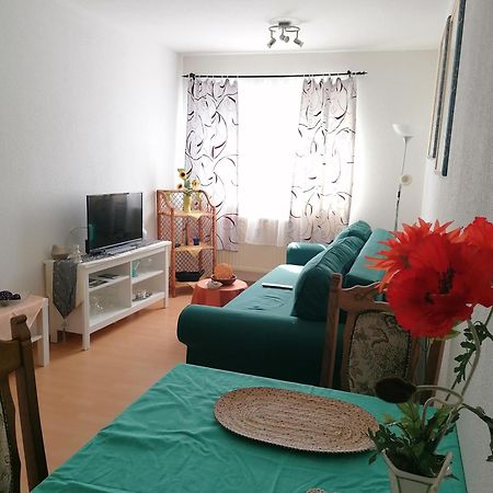 Monteur Wohnung 11 Пирмазенс Екстериор снимка