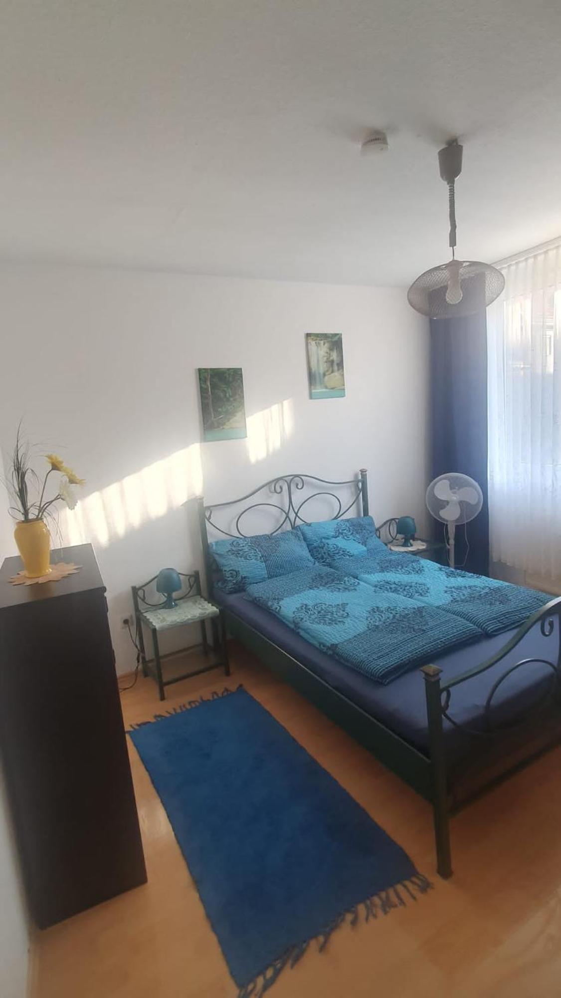 Monteur Wohnung 11 Пирмазенс Екстериор снимка